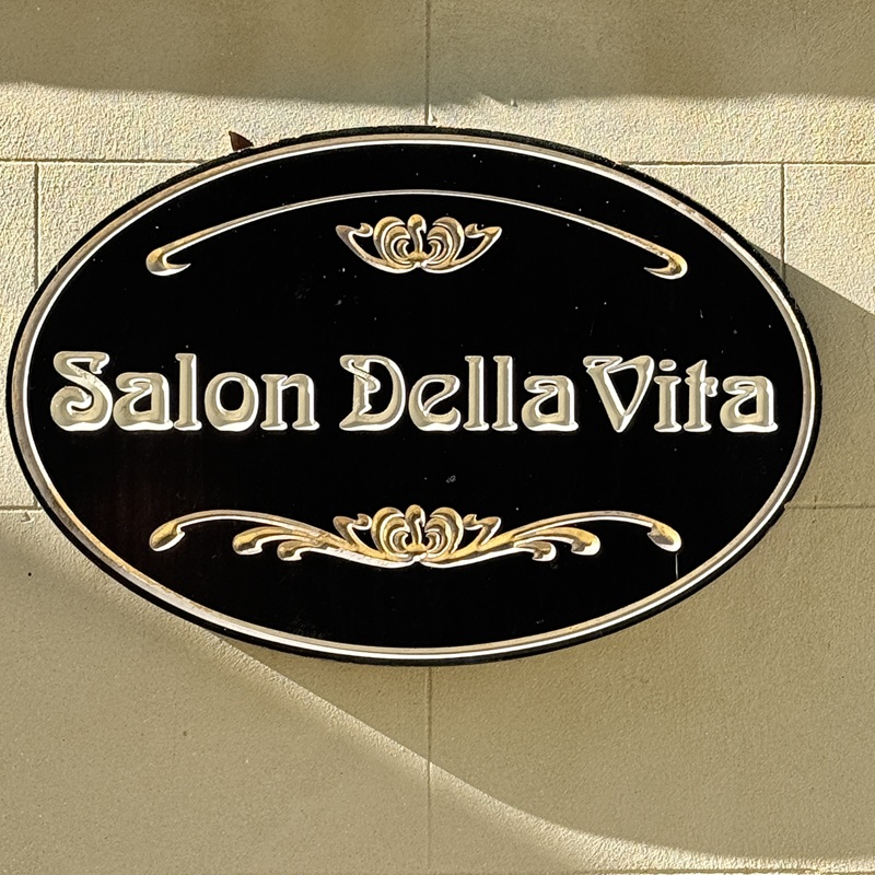Salon Della Vita